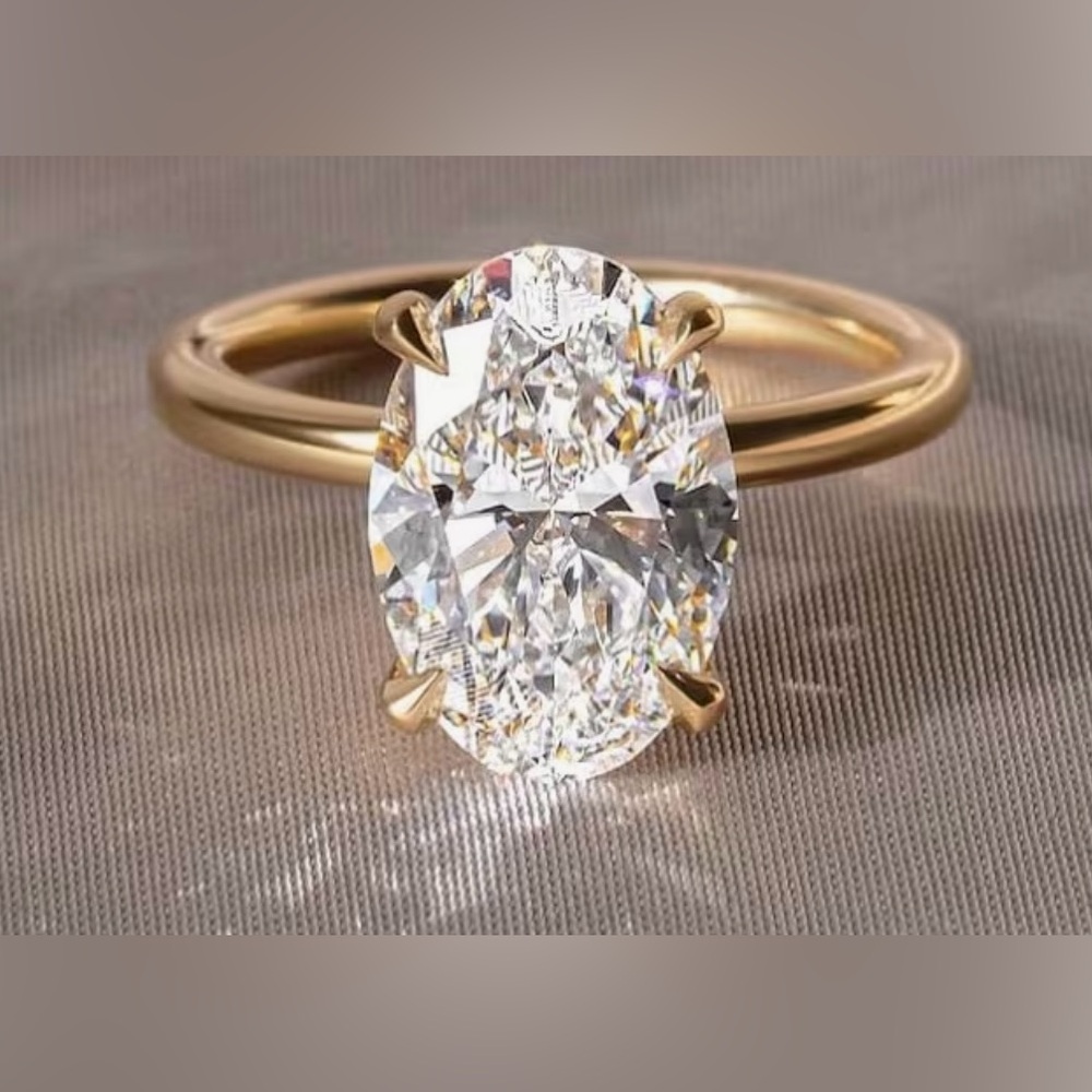 Classic Oval Solitaire Ring in Gold